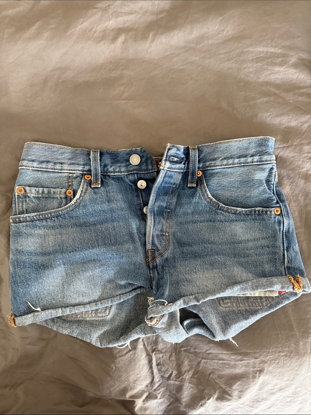 Levi’s 501 short size 26
